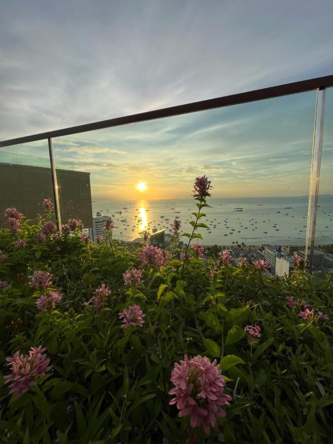 The Edge Central Pattaya Eksteriør bilde